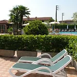 La Margherita Aparthotel 4*